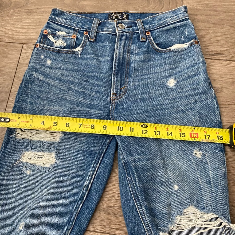 Abercrombie & Fitch High Rise Pipped Mom Jean size 24 Dark Destroyed Wash - Picture 9 of 11